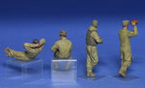 Miniart 1/35 USMC Tank Crew at Rest Plastic Model Kit [37049]