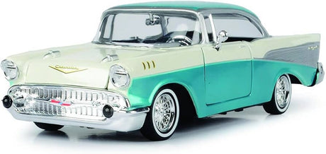 Motor Max 1/24 1957 Chevy Bel Air Get Low Series Turquoise / White - Hobbytech Toys