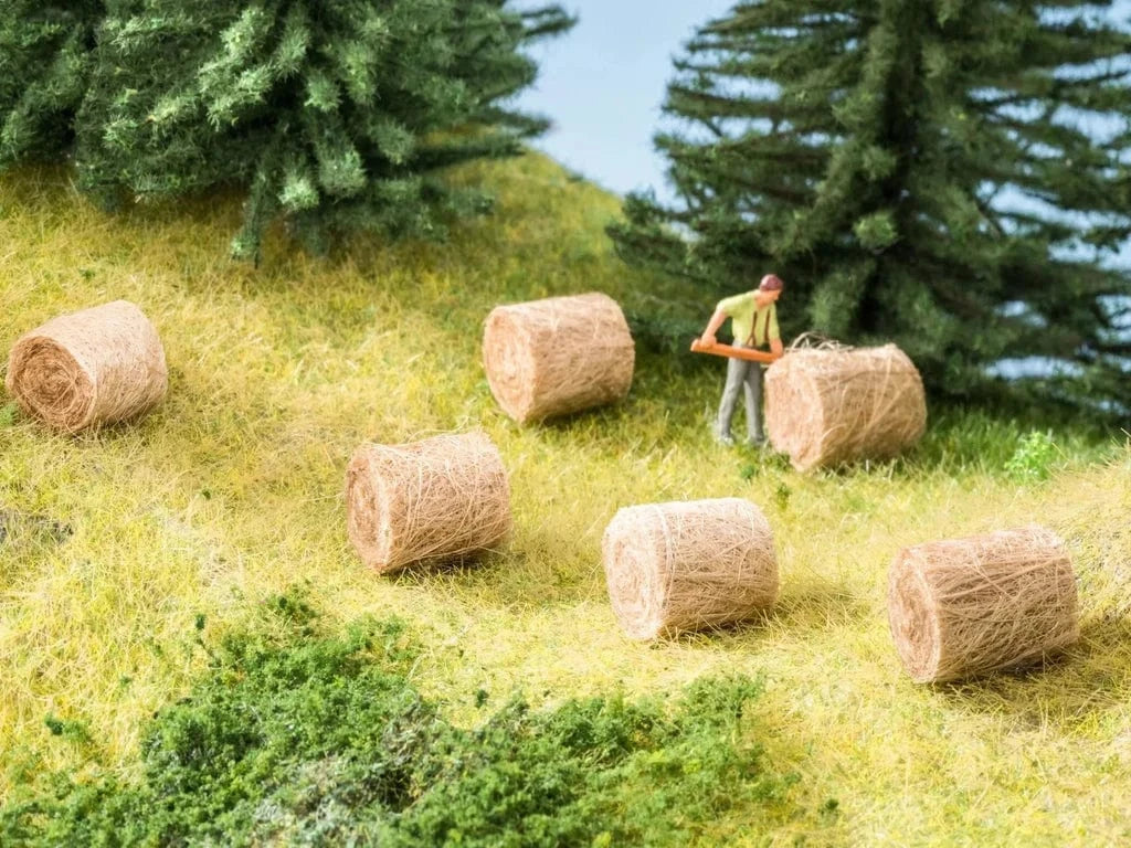 Noch HO Scale Hay Bales - 18 Pieces [07460]