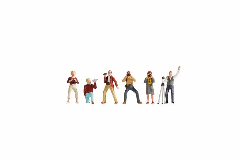 Noch HO Scale Photographers Figure Set [15571]