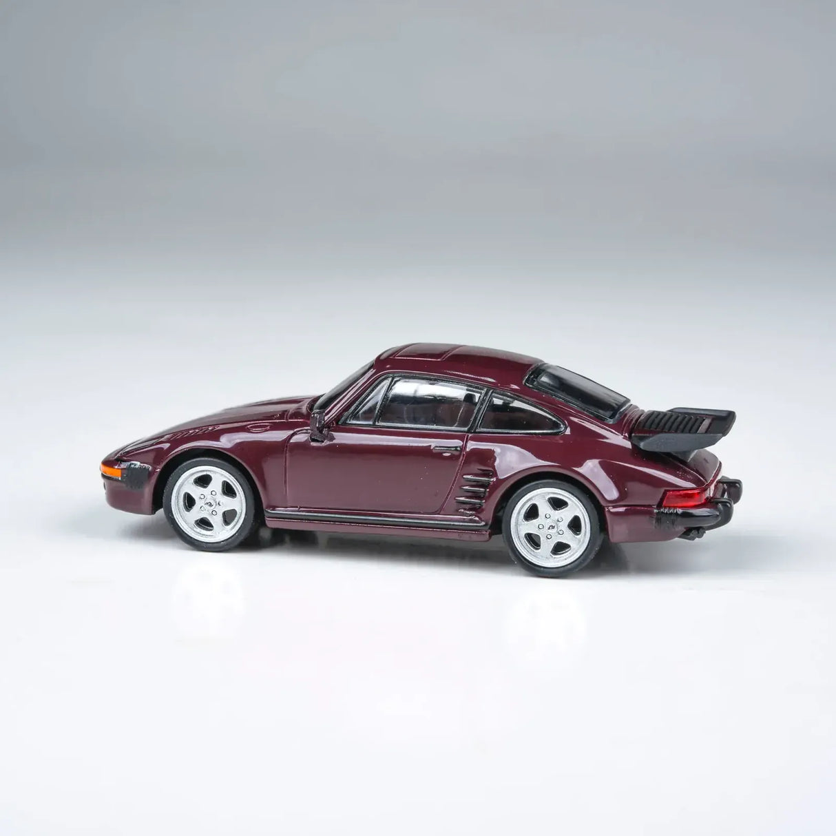 Para64 1/64 1986 RUF BTR Slantnose Ruby Red Metallic RHD