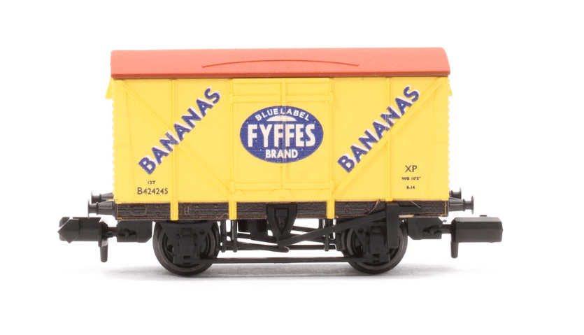 Peco N Scale BR Vanfit Wagon - Fyffes Bananas [NR2005P]