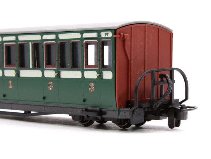 Peco OO - 9 FR Short Bowsider Bogie Coach - Early Preservation Green No.17 [GR601A] - Hobbytech Toys