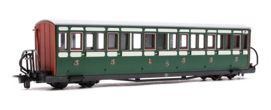 Peco OO - 9 FR Short Bowsider Bogie Coach - Early Preservation Green No.17 [GR601A] - Hobbytech Toys