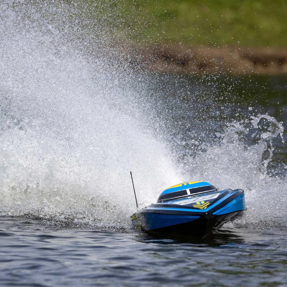 ProBoat Super Sonicwake 48inch 8S Self Righting Brushless RC Boat RTR [PRB08052] - Hobbytech Toys