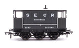 Rapido UK 931001 OO SECR 6 Wheel Brake Van No.2033 Grey - Hobbytech Toys