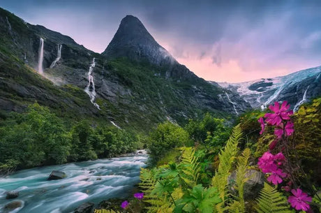 Ravensburger Stunning Mountain Vibes 4000pc Puzzle