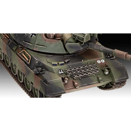 Revell 05656 1/35 Geschenkset Leopard 1 A1A1 - A1A4 Plastic Model Kit - Hobbytech Toys