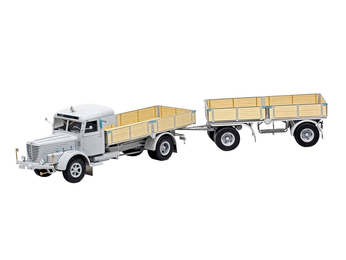 Revell 07580 1/24 Bussing 8000 S 13 with Trailer Plastic Model Kit - Hobbytech Toys