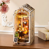 Rolife Holiday Cafe DIY Book Nook Kit [TGB15]