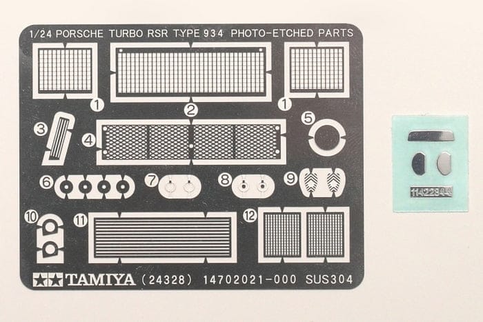 Tamiya 1/24 Porsche 934 Turbo RSR Vaillant Plastic Model Kit [24334]