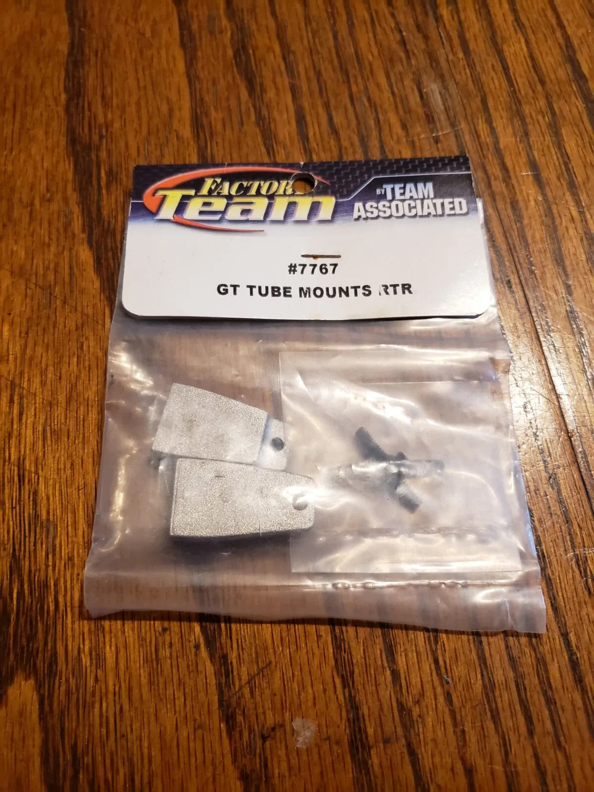 Team Associated Nose Tube Mount [7767]