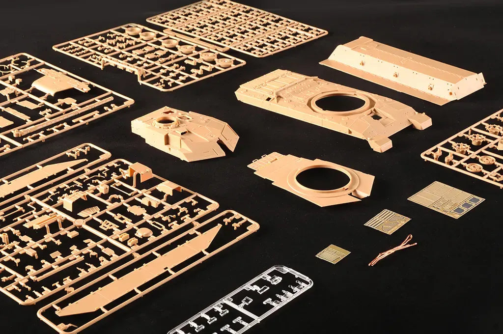 Trumpeter 1/35 British MBT Challenger-1(mk.3) Plastic Model Kit
