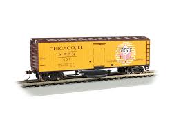 Bachmann HO Track Cleaning 40ft Wood Reefer with Removable Dry Pad - Ready to Run - Agar Packing Co. #401 (yellow, red, white) Bachmann TRAINS - HO/OO SCALE