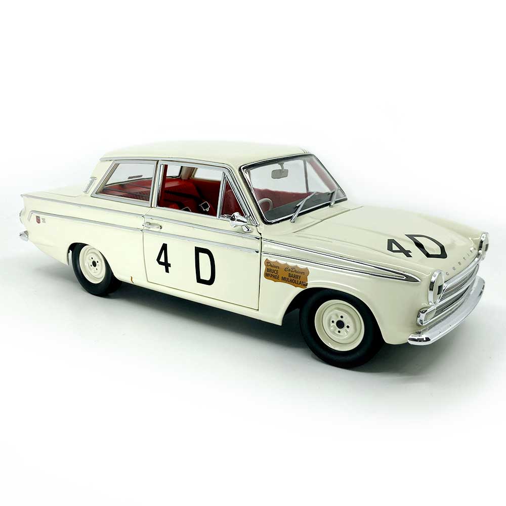 Classic Carlectables 18778 1/18 Ford Cortina GT 500 1965 Bathurst Second Place Car** - Hobbytech Toys