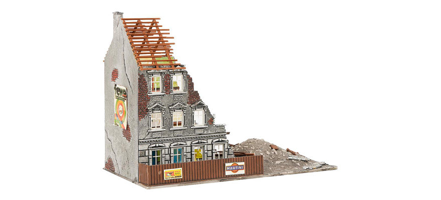 Faller N House Being Demolished - Kit - 15.3 x 8.3 x 11.2cm - Hobbytech Toys