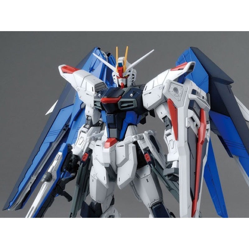 Bandai 5061611 MG 1/100 Freedom Gundam Ver 2.0 - Hobbytech Toys