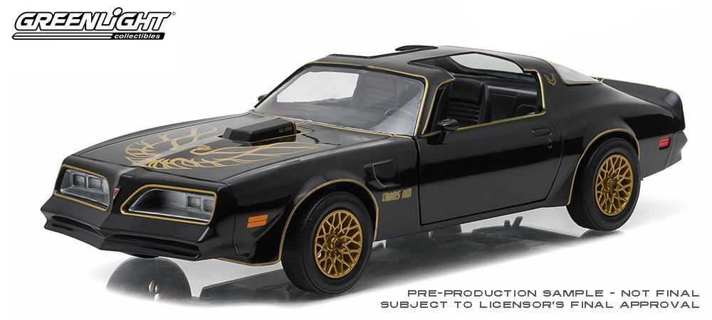 Greenlinght 1/24 1977 Pontiac Firebird Trans Am Starlite Black with Golden Eagle Hood - Hobbytech Toys