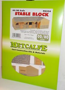 Metcalfe PO256 OO/HO Stable Block Metcalfe TRAINS - HO/OO SCALE