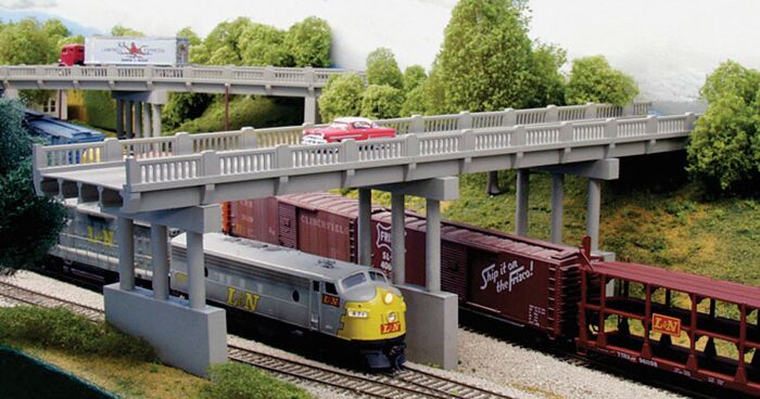 Rix N 1930s Highway Overpass with 4 Piers - Kit - Scale Length: 150ft  45.7m - Hobbytech Toys