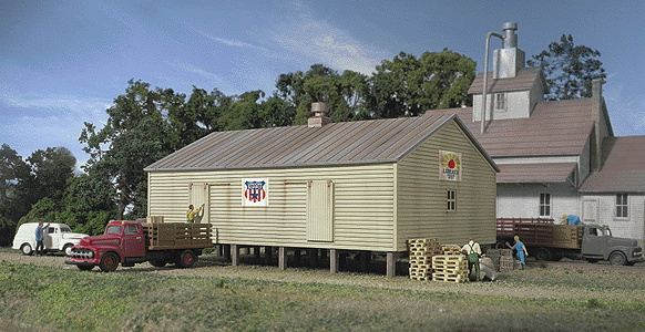 Walthers Cornerstone N Co-Operative Storage Shed on Pilings - Kit - 4-1/4 x 2-3/4 x 2-1/4in 10.6 x 6.8 x 5.6cm Walthers Cornerstone TRAINS - N SCALE