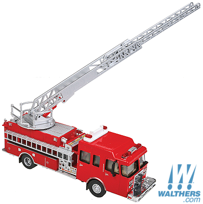 Walthers SceneMaster HO Heavy-Duty Fire Department Ladder Truck - Assembled - Red Walthers SceneMaster TRAINS - HO/OO SCALE