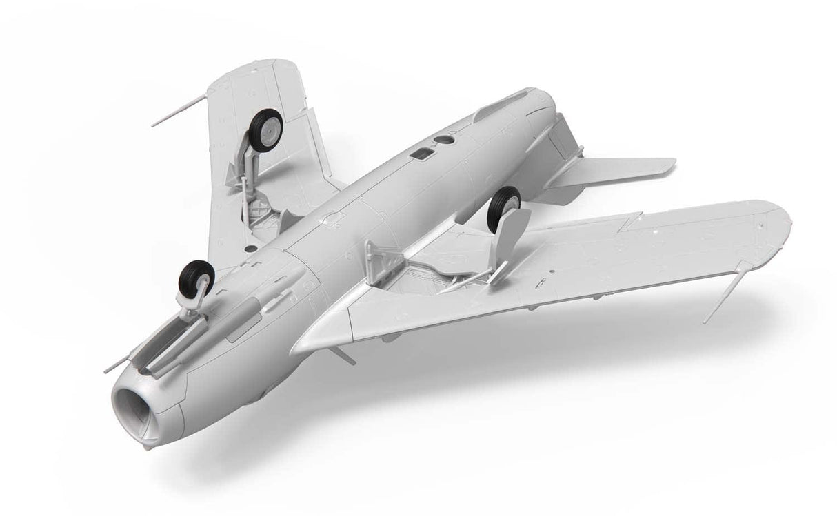 Airfix 1/72 Mikoyan-Gurevich Mig-17F Fresco Shenyang J-5 Airfix PLASTIC MODELS