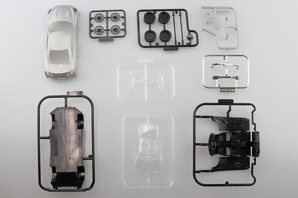 Aoshima A005641 1/32 Nissan Gt-R (Ultimate Metal Silver) Aoshima PLASTIC MODELS