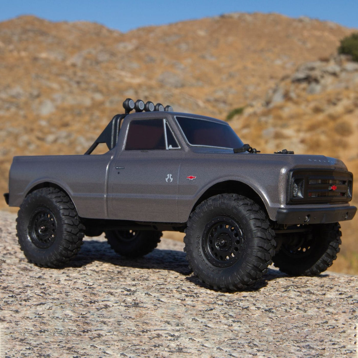 Axial 1/24 SCX24 1967 Chevrolet C10 Crawler RTR Silver Axial Racing RC CARS