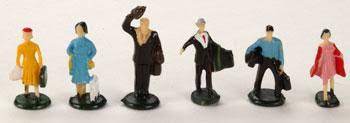 Bachmann 42330 HO Waiting Passengers - Hobbytech Toys