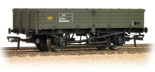 Bachmann OO 12 Ton Pipe Wagon Br Engineers Olive Green Bachmann TRAINS - HO/OO SCALE
