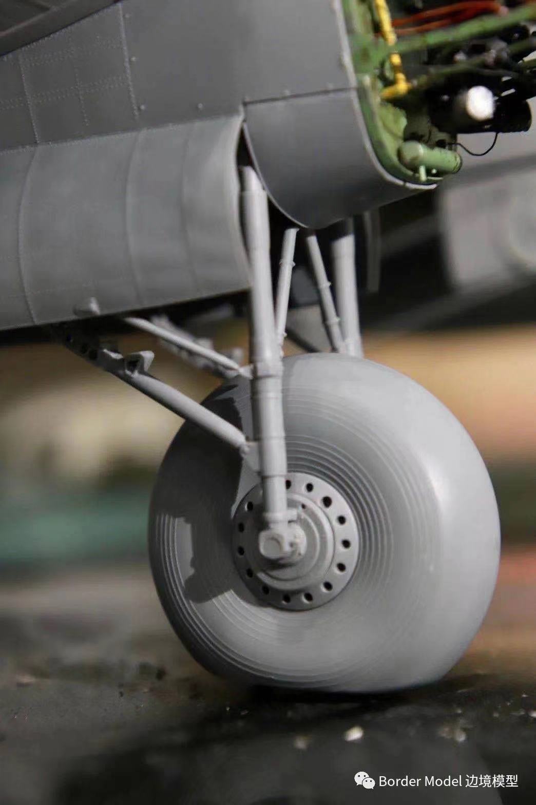 Border Model BF010 1/32 Avro Lancaster B. MkI/III /w Full Interior Plastic Model Kit - Hobbytech Toys