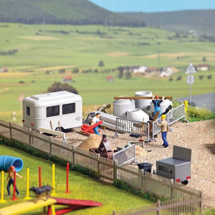 Busch HO Road Construction Scene Detail Set Busch TRAINS - HO/OO SCALE