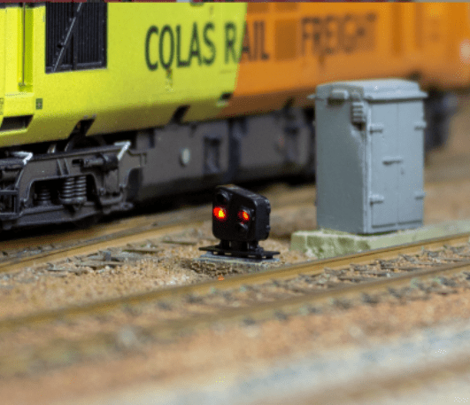 DCC Concepts 2-Wire 4 Led UK Modern Ground Signal (12) DCC Concepts TRAINS - DCC
