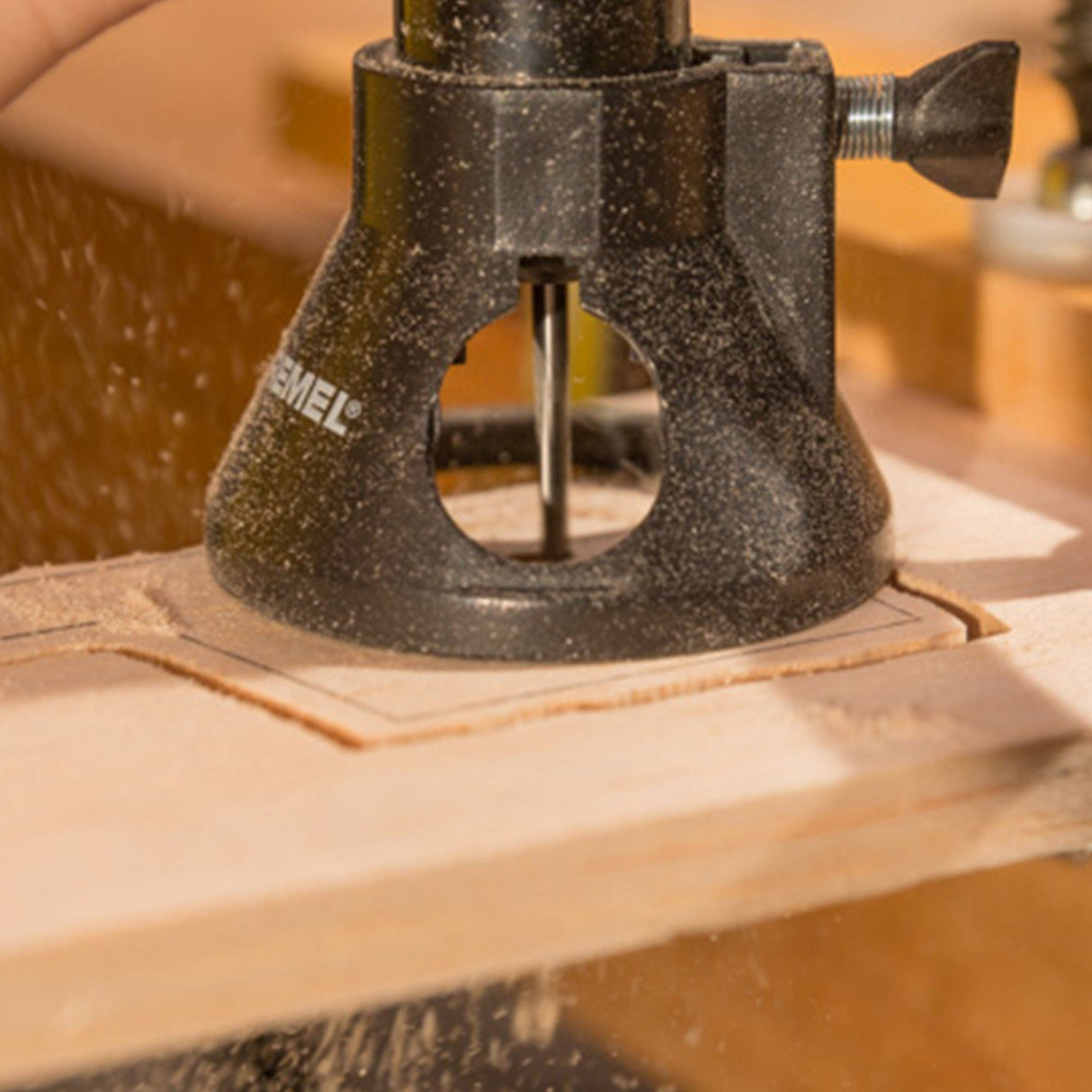 Dremel Multipurpose Cutting Kit (565) - Hobbytech Toys