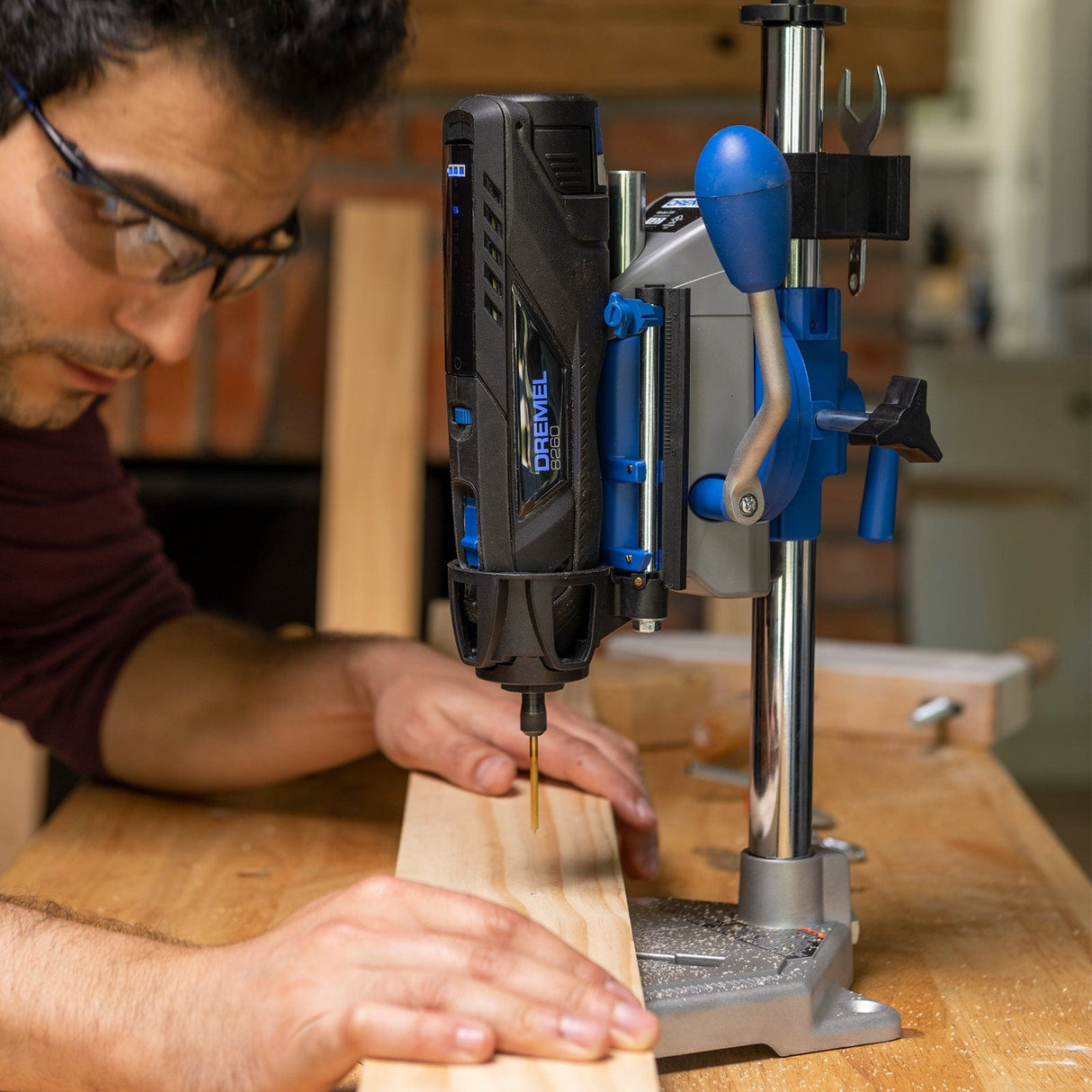 Dremel Workstation Attachment (220) - Hobbytech Toys