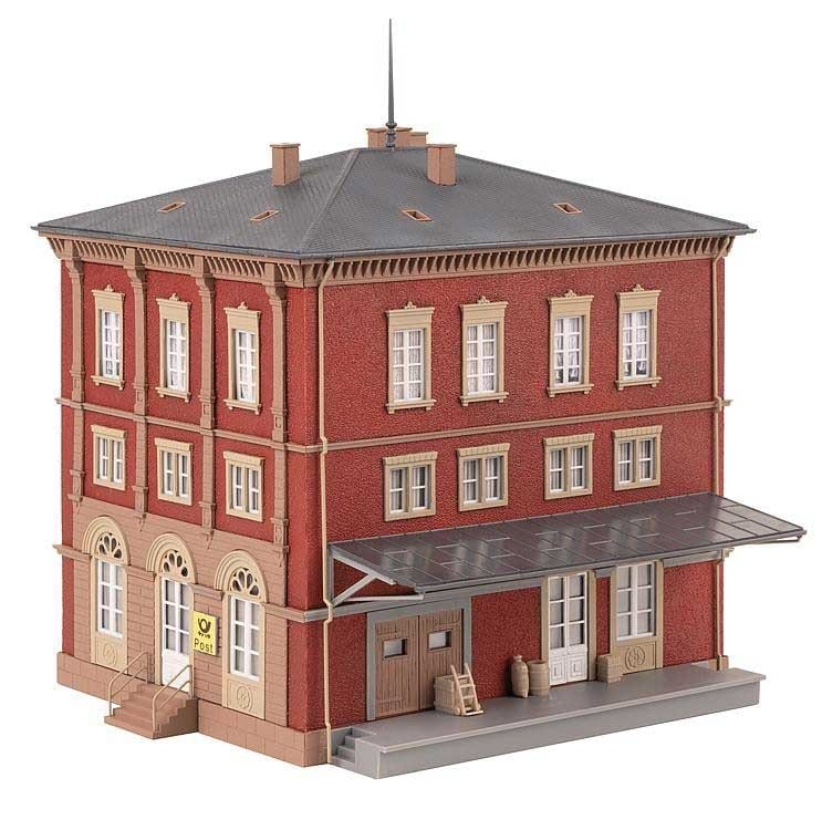 Faller Gmbh HO Brick Post Office - Kit - 7-1/2 x 7-11/16 x 8-1/2in 19 x 19.5 x 21.5cm Faller Gmbh TRAINS - HO/OO SCALE