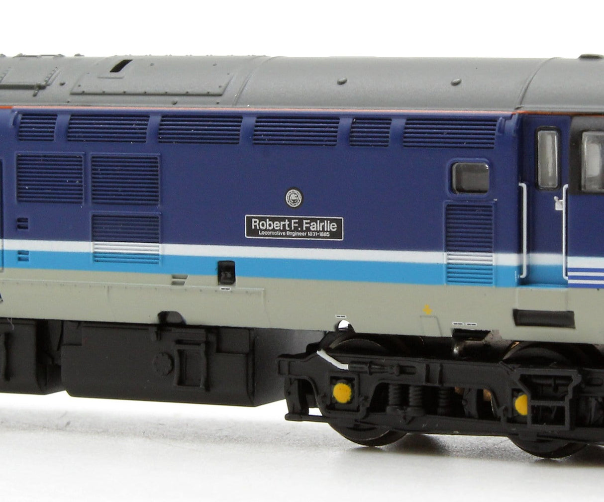 Graham Farish N Class 37/4 Refurbished 37422 Robert.F.Fairlie Regional Railways Diesel Locomotive Graham Farish TRAINS - N SCALE