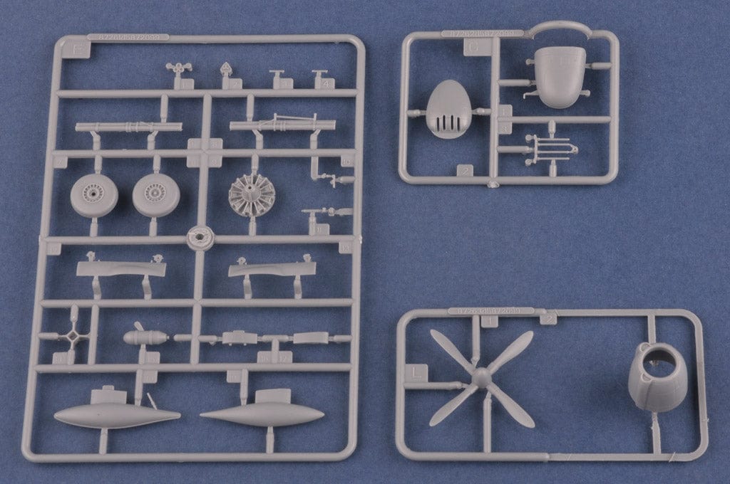 Hobby Boss 1/72 P-61C Black Widow Hobby Boss PLASTIC MODELS