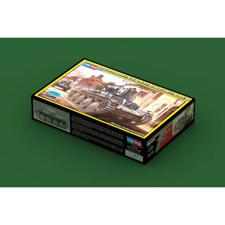 HobbyBoss 1/35 German Pz.Kpfw. / Pz.BfWg 38(t) Ausf. B Plastic Model Kit [80138] - Hobbytech Toys