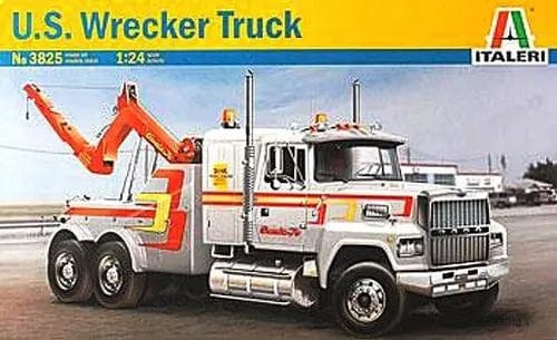 Italeri 1/24 Usa Wrecker Truck Italeri PLASTIC MODELS