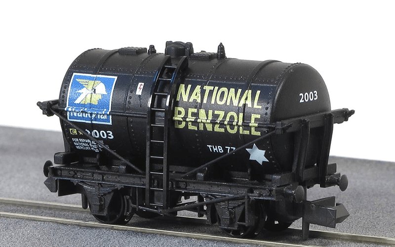 Peco NRP181 N National Benzole Tank Wagon #2003 - Hobbytech Toys