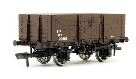 Rapido UK 907005 SECR 1355 7 Plank Open Wagon - SR Brown Sheet Rail #28666 - Hobbytech Toys