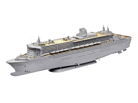 Revell 1/400 Queen Mary 2 Platinum Edition Revell PLASTIC MODELS
