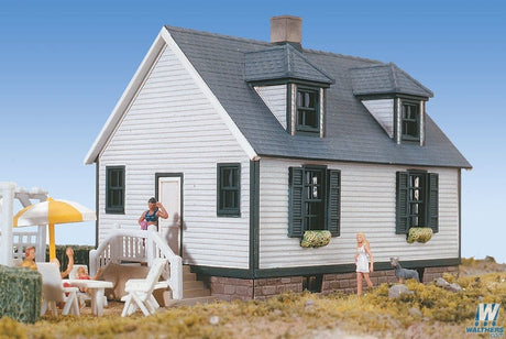 Walthers Cornerstone HO Lake Forest Cottage W/Led Walthers Cornerstone TRAINS - HO/OO SCALE