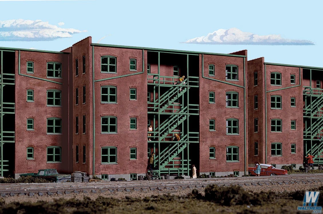 Walthers Cornerstone HO Parkview Terrace Background Building - Kit - 7-3/4 x 2-3/16 x 6in 19.7 x 5.6 x 15.2cm Walthers Cornerstone TRAINS - HO/OO SCALE