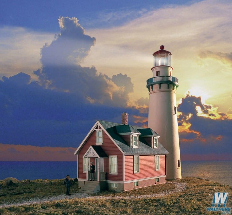 Walthers Cornerstone HO Rocky Point Lighthouse - Kit - 3 x 8-1/8 x 8-7/8in 7.5 x 20.3 x 22.8cm Walthers Cornerstone TRAINS - HO/OO SCALE