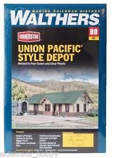 Walthers Cornerstone HO Union Pacific(R)-Style Depot - Kit - 11-3/4 x 5-5/8 x 4in 29.8 x 14.2 x 10.1cm Walthers Cornerstone TRAINS - HO/OO SCALE