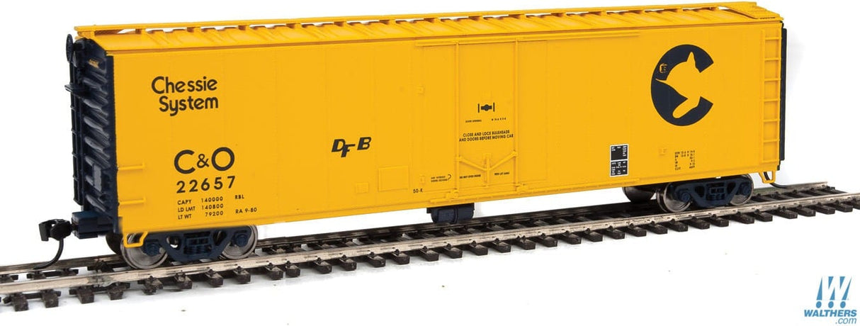 Walthers Mainline HO 50ft PC&F Insulated Boxcar - Ready to Run - Chessie System C&O #22657 (yellow, blue) Walthers Mainline TRAINS - HO/OO SCALE