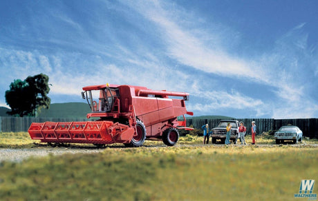 Walthers SceneMaster HO Farm Combine w/Grain & Corn Heads - Kit Walthers SceneMaster TRAINS - HO/OO SCALE